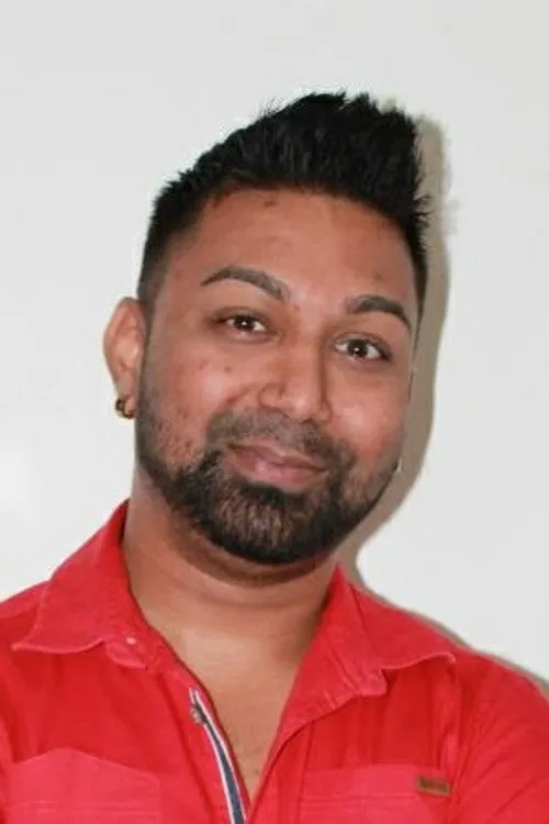 Neil Govender interpretando a Marlin