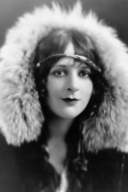 Patricia Palmer ha trabajado con Nell Shipman en 3 ocasiones