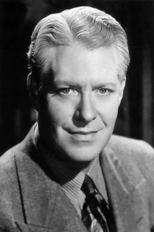 Nelson Eddy interpretando a Pierre / The Red Shadow