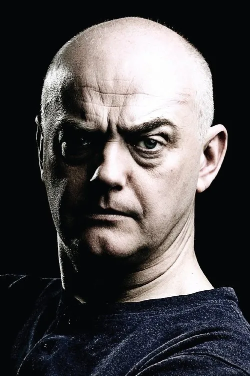 Nenad Nenadović interpretando a Ðilan Tugovic