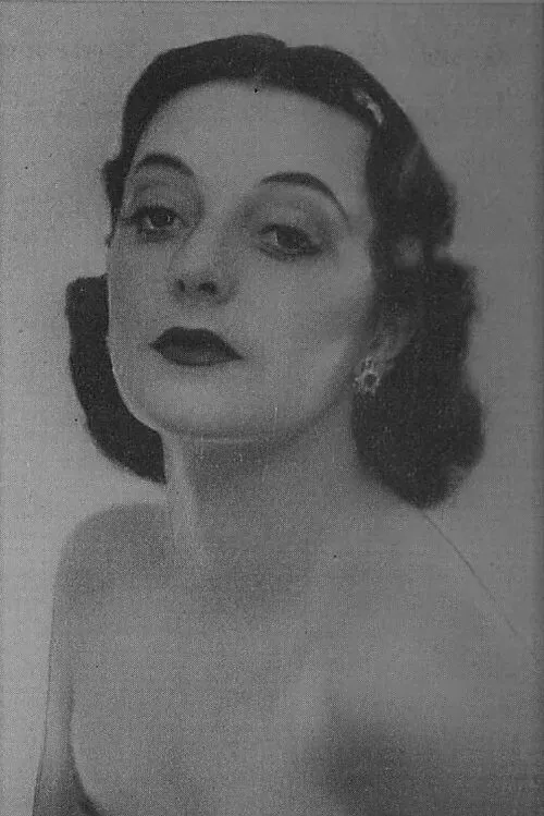 Neva Carr-Glynn interpretando a Ma Ryan