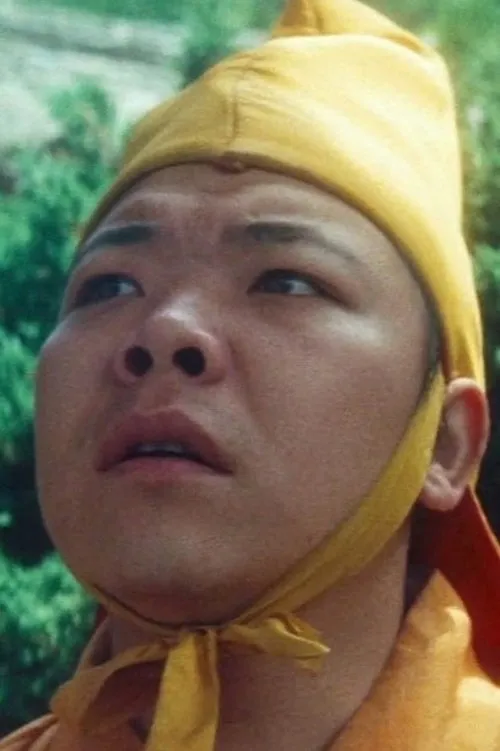 Ng Ming-Choi interpretando a Xiao Hu Zi