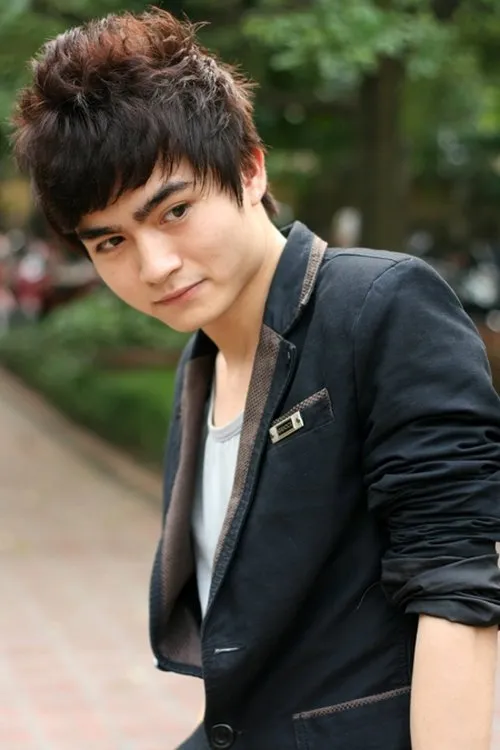 Thanh Son ha trabajado con Nguyễn Năng Tùng en 1 ocasiones