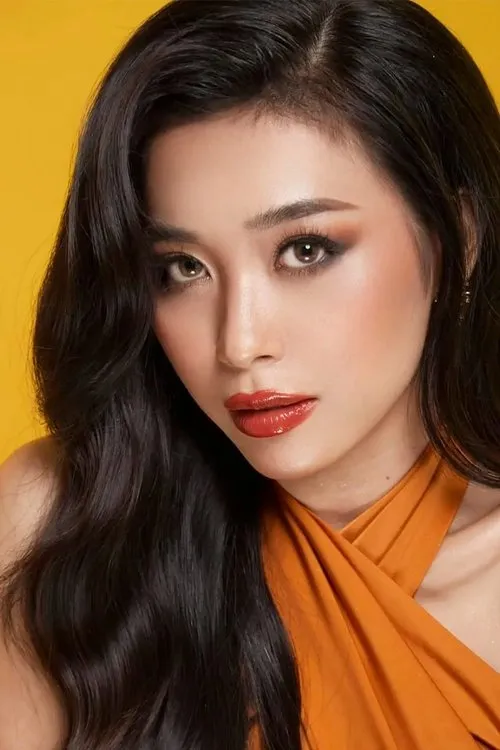 Nguyên Thảo — personaje: Th? Th?p