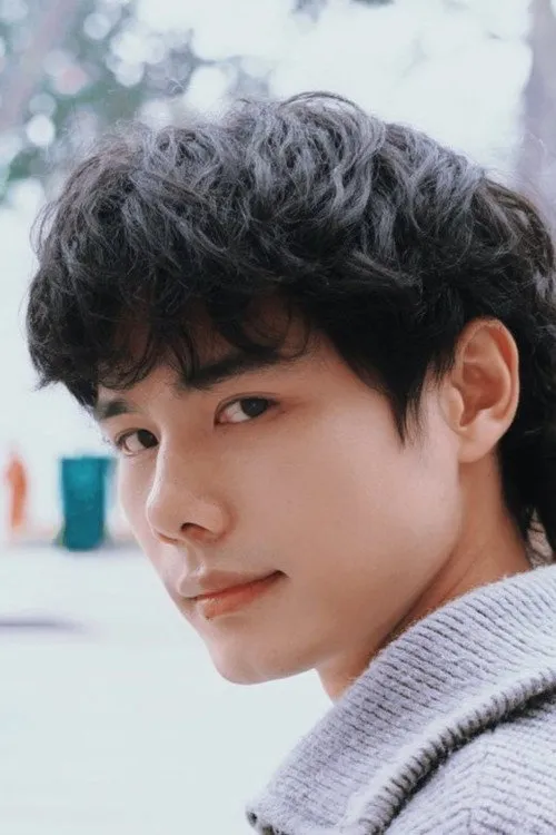 Anh Ðào ha trabajado con Nguyễn Văn Toàn en 1 ocasiones