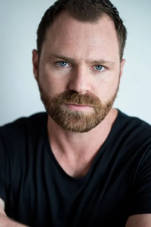 James Mason ha trabajado con Nicholas Coghlan en 1 ocasiones