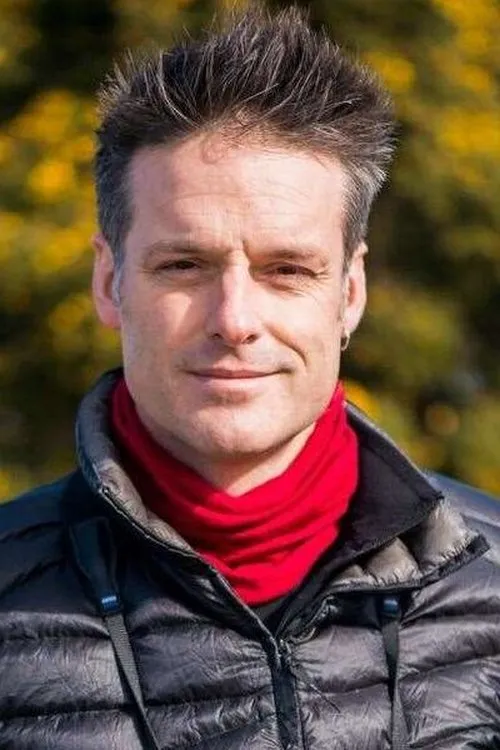 Nick Baker — personaje: Self - Presenter