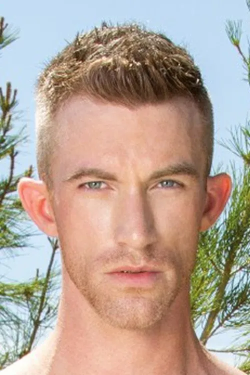 Nick Fitt interpretando a 