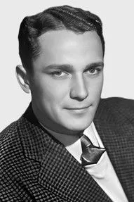 Nick Lukats interpretando a Jerry Girard