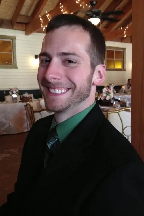 Nick Schwartz en su biografía y filmografía