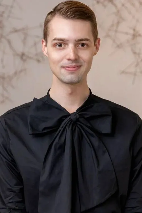 Nick Smith interpretando a