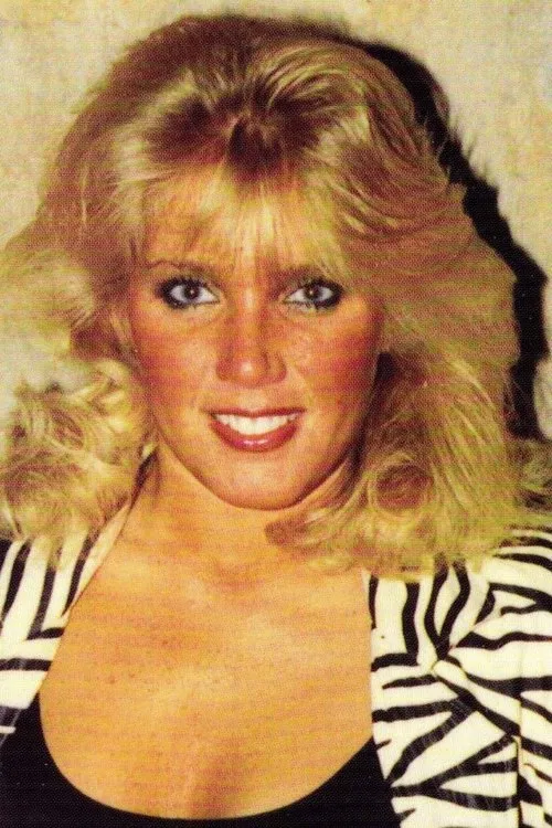 Nickla Roberts interpretando a Baby Doll