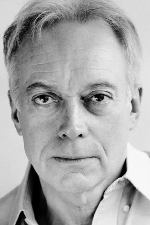 Nickolas Grace interpretando a Husband