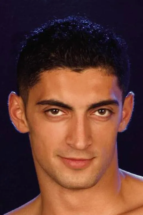 Nickolay Petrov interpretando a