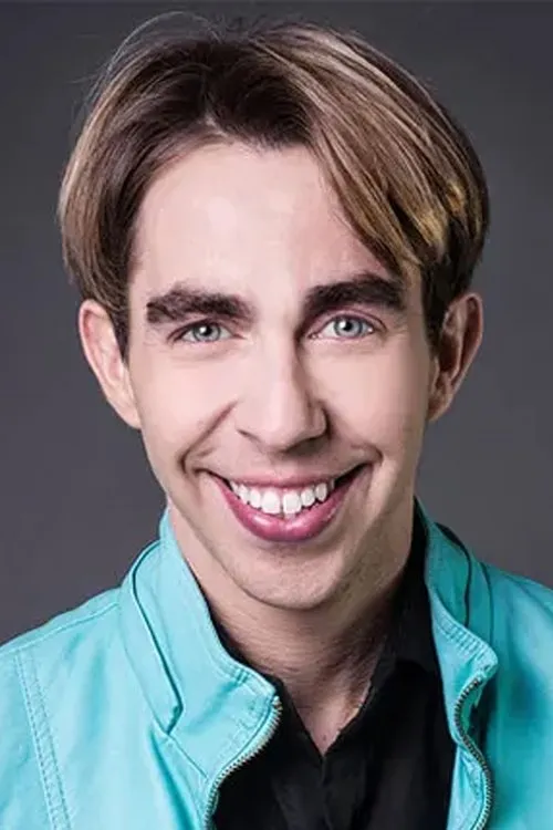 Nicolás Maiques interpretando a Lee