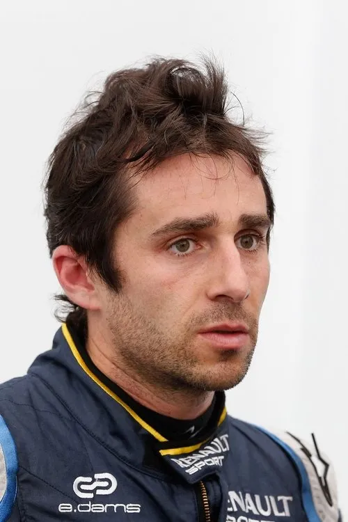 Nicolas Prost interpretando a Self