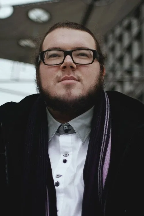 Nicolas Villemagne interpretando a Perce-oreille