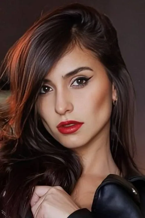 Nicole Cicerchia interpretando a Patricia Vega