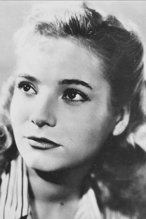 Nicole Francis interpretando a Self