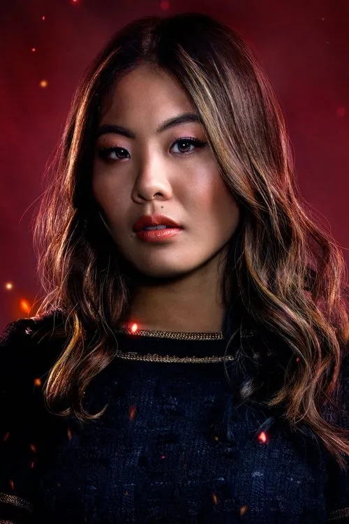 Nicole Kang — personaje: Mary Hamilton