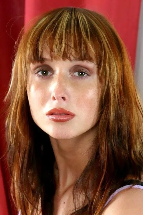 Nicole interpretando a 