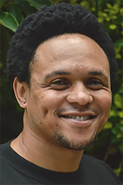 Adrian Alper ha trabajado con Nicolus Moitoi en 1 ocasiones