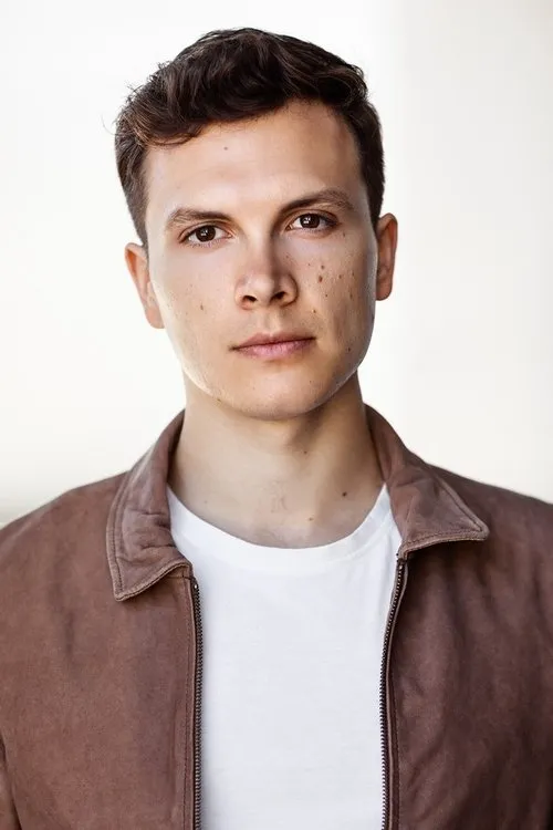 Kenneth MacLeod ha trabajado con Nigel Huckle en 1 ocasiones