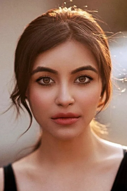 Nikkesha Rangwala — personaje: Amal Mirza