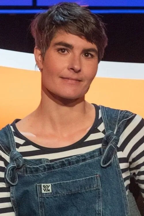 Nikki Dekker — personaje: Zoe