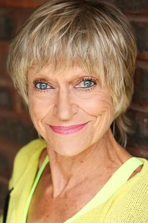 Nikki Kelly interpretando a Self