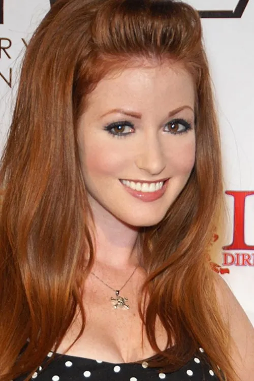 Nikki Rhodes interpretando a 