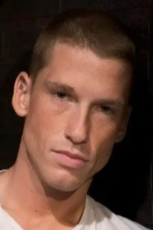 Niklas Baumgärtner interpretando a