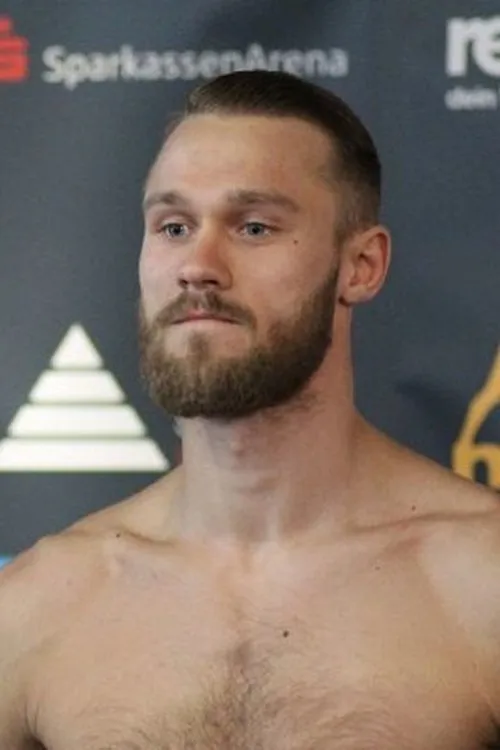 Zarrukh Adashev ha trabajado con Niklas Stolze en 2 ocasiones