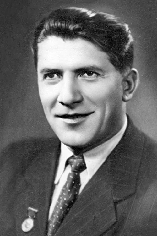 Николай Крючков interpretando a Cab Driver