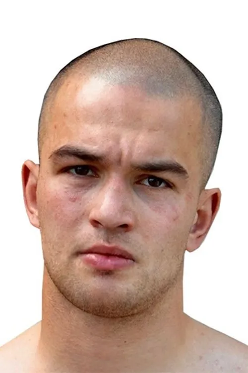 Nikolas Dzurnak interpretando a Self