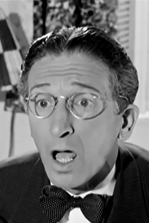 Νίκος Θηβαίος en su biografía y filmografía