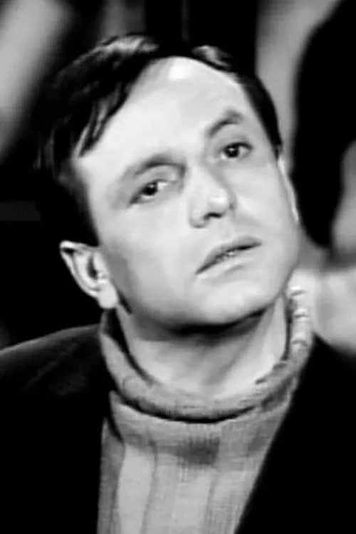 ????? ??p??? ha trabajado con Νίκος Τσούκας en 4 ocasiones