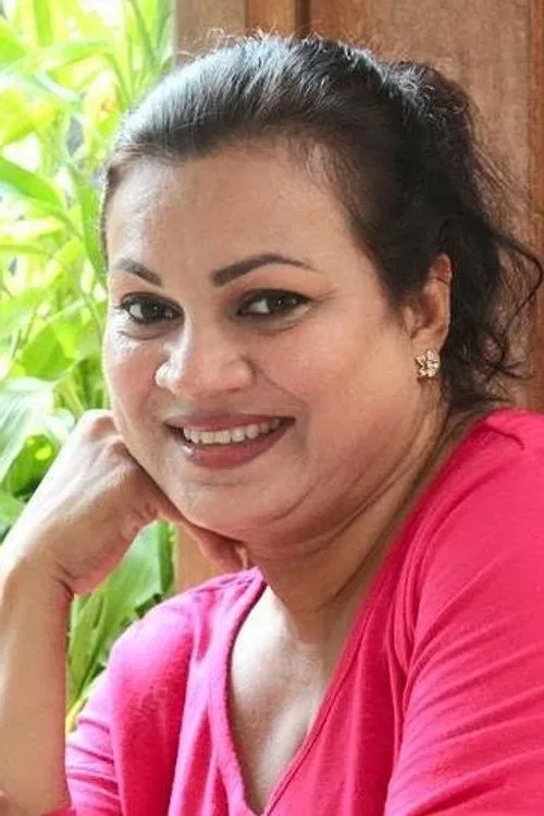 Nilmini Kottegoda interpretando a
