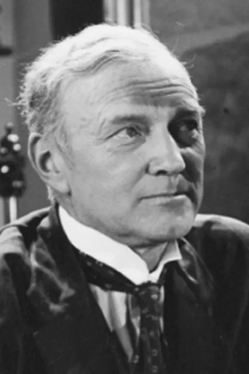 Glann Gustafsson ha trabajado con Nils Dahlgren en 2 ocasiones