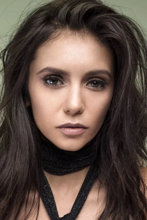 Nina Dobrev interpretando a Parker McDermott