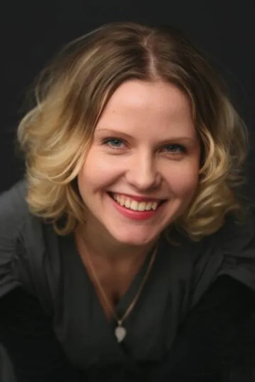 ????? ??? ha trabajado con Nina Esina en 1 ocasiones