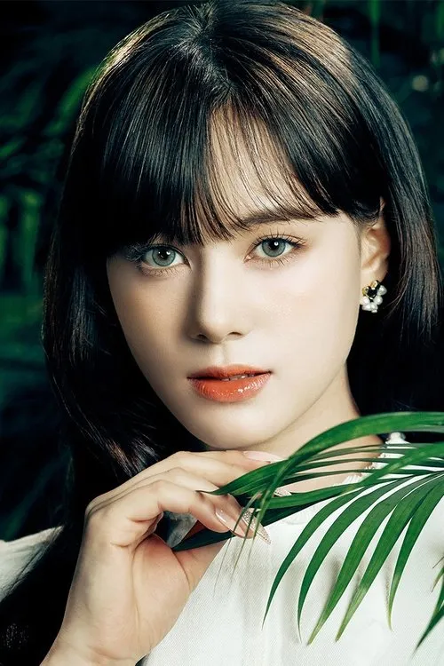 Nina Hillman interpretando a Mai Vlad Transylvania