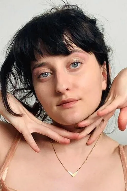 Nina Ljeti — personaje: Hannah