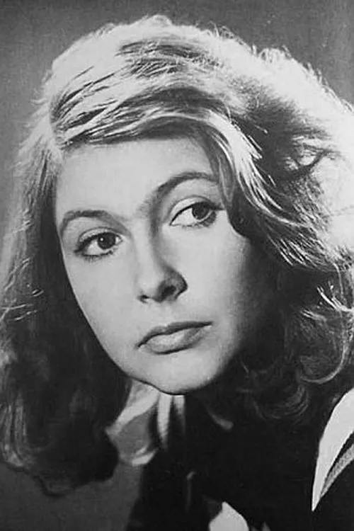 Нина Маслова interpretando a 