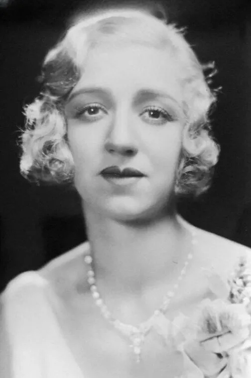 Roy Travers ha trabajado con Nina Olivette en 1 ocasiones