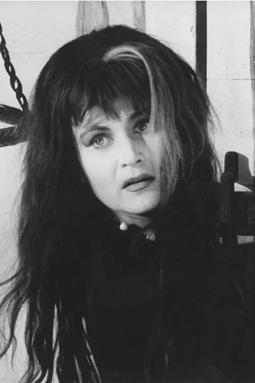 Nina Vode-Mokryak interpretando a The Death