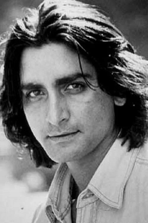 Nirmal Pandey interpretando a Jakhra