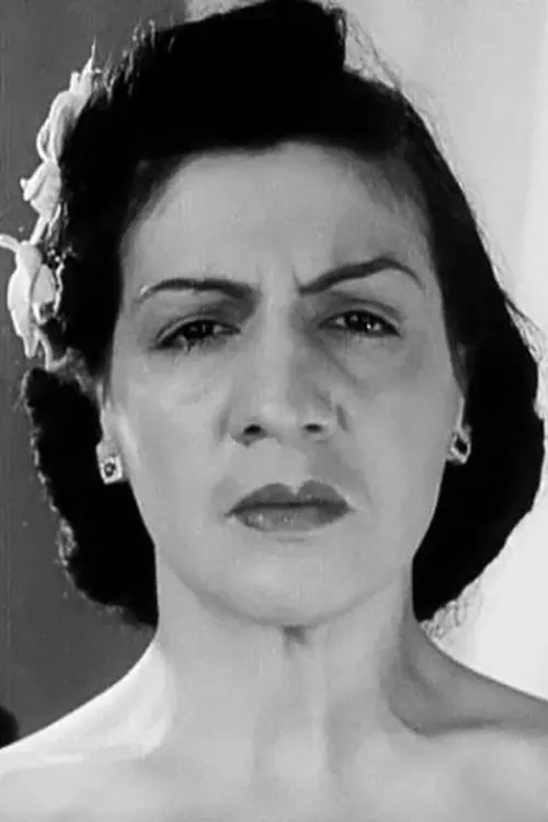 ???st?? ?sa?a??a? ha trabajado con Νίτσα Τσαγανέα en 13 ocasiones