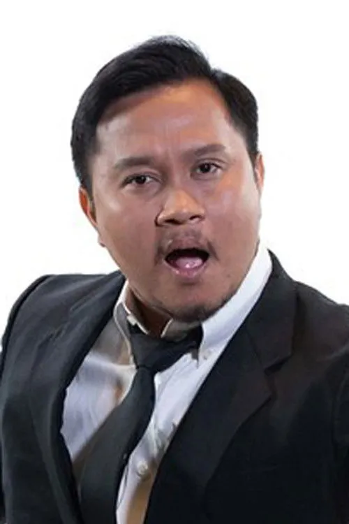 Wafariena Roslan ha trabajado con Nizam Jentik-Jentik en 1 ocasiones