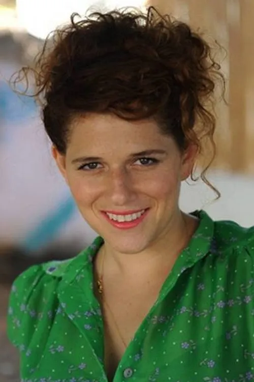 Noa Koler interpretando a Phone operator